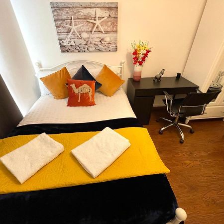 London Stratford Luxury House, 5 Minutes Walk Station, Westfield, 3 Bedrooms 3 Bathrooms, Reception, Garden, Parking Exterior foto