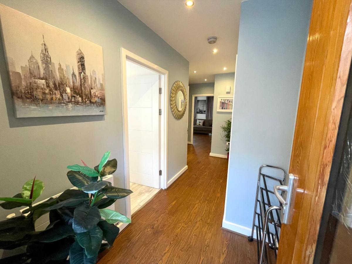 London Stratford Luxury House, 5 Minutes Walk Station, Westfield, 3 Bedrooms 3 Bathrooms, Reception, Garden, Parking Exterior foto